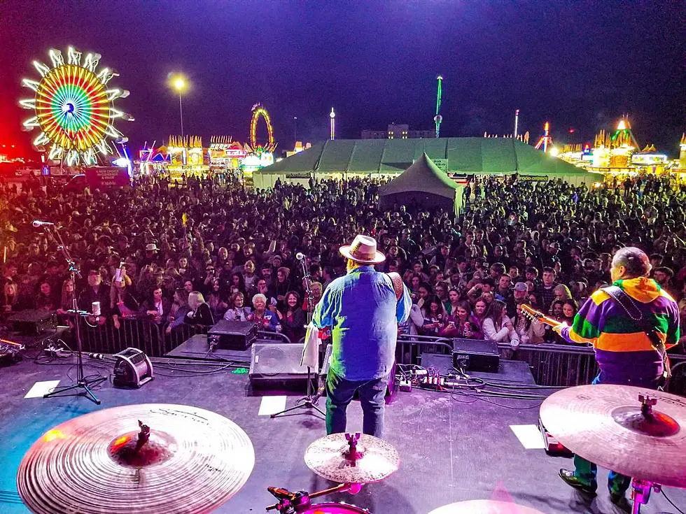 attachment Le Festival de Mardi Gras a Lafayette